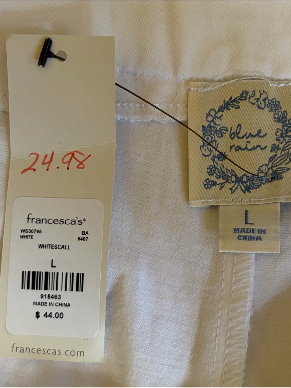 Francesca's Collections White Scalloped Hem High-Waist Shorts - Picture 3 of 3